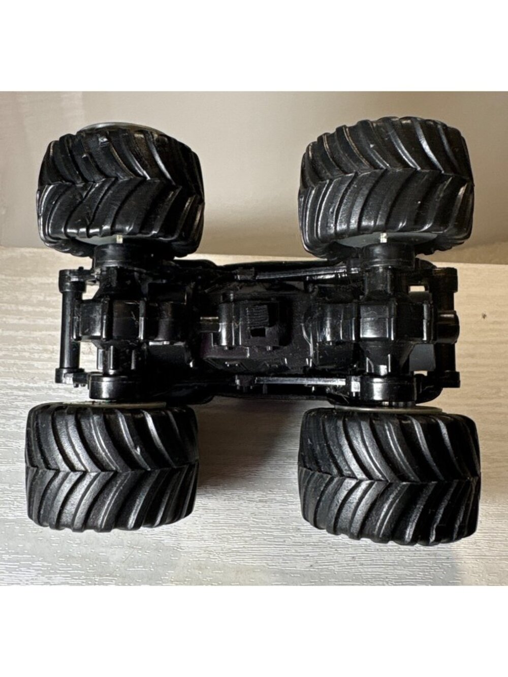 Grave Digger Monster Truck Toy With Oversized Tires & Graphic Details 4" x 3" - Picture 6 of 10